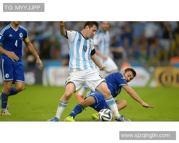 足球明星头带造型大赏各类风格尽在其中的精彩图片分享